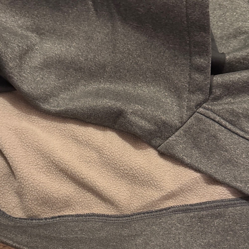 Under Armour Dark Gray Hoodie Fleece Lined - Picture 4 of 5